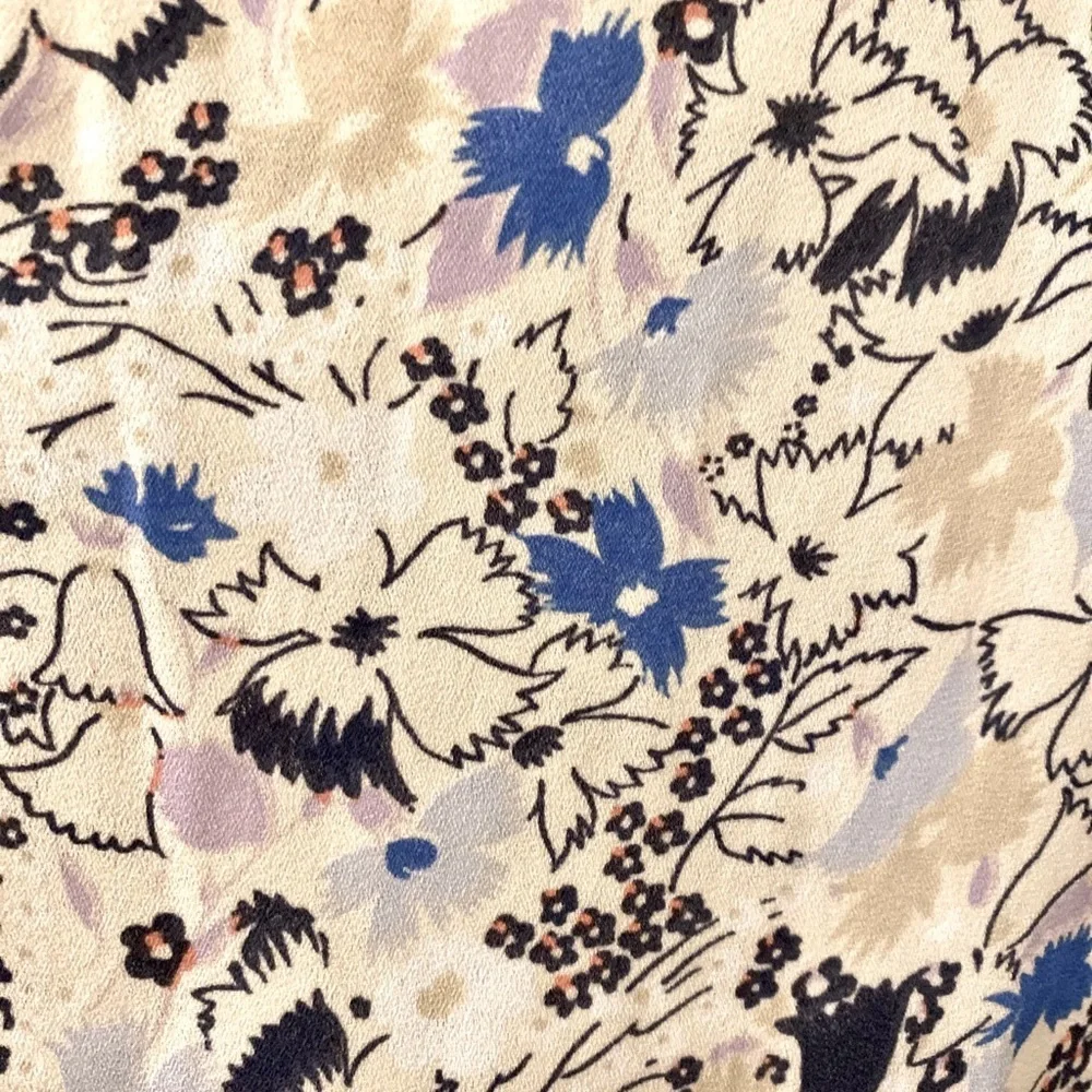 Gap | Tie Neck Flower Print Blouse - Picture 8 of 11